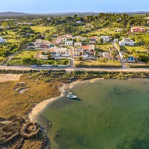 https://luazinha-lovingly-renovated-fishermans-cottage.hotelaalgarve.com