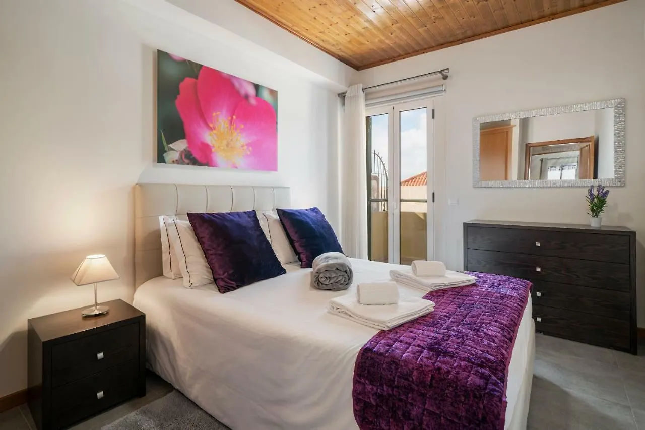 Ourmadeira - Taberna Apartments, Old Town 0*, Funchal (Madeira) Portugal