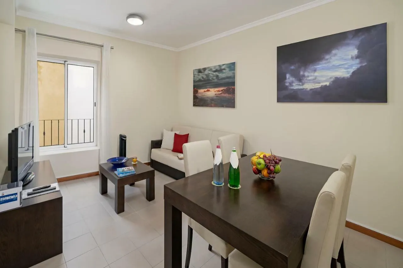 Ourmadeira - Taberna Apartments, Old Town Funchal (Madeira)